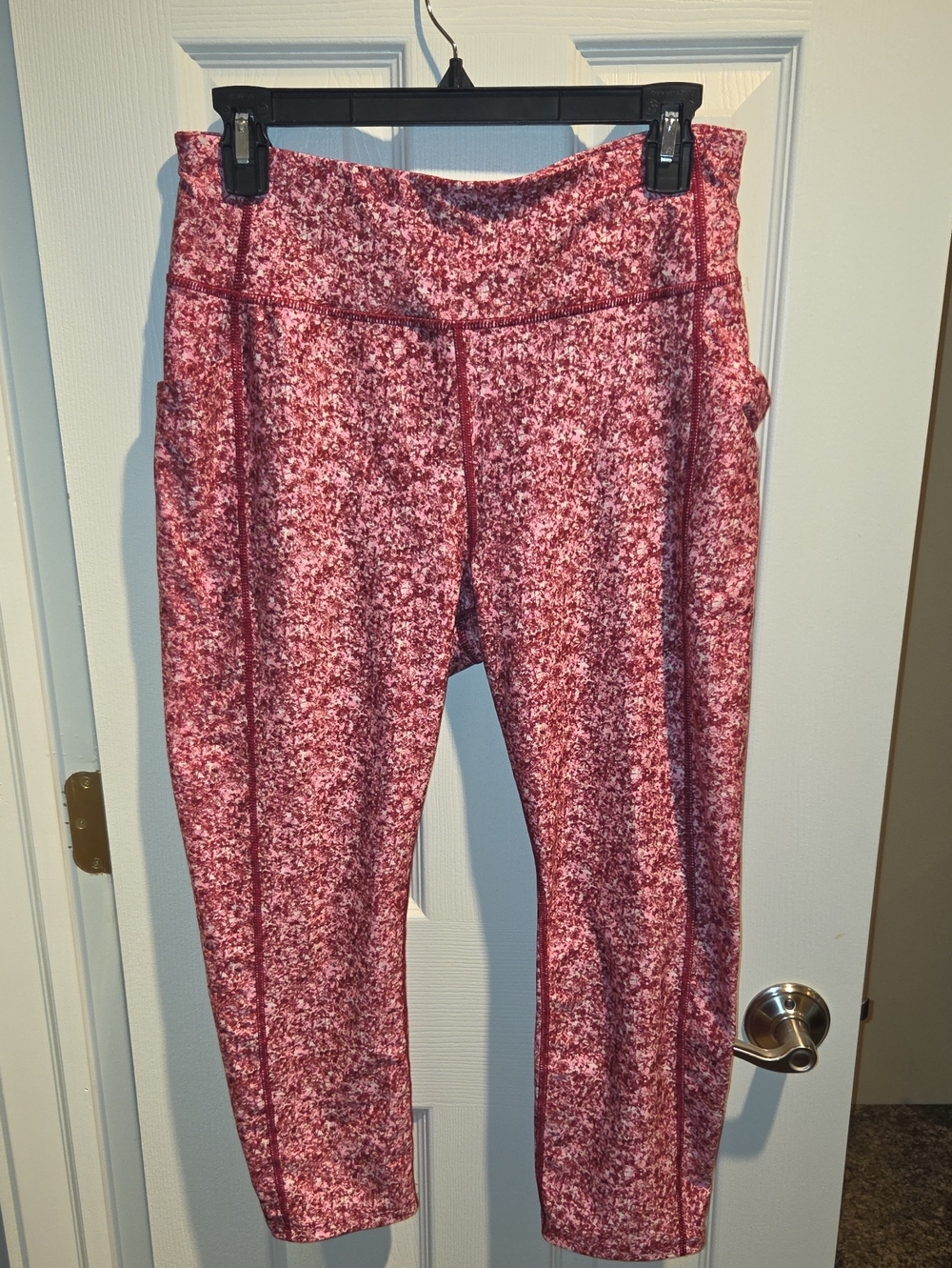 Athletic Works Patterned Capri Leggings